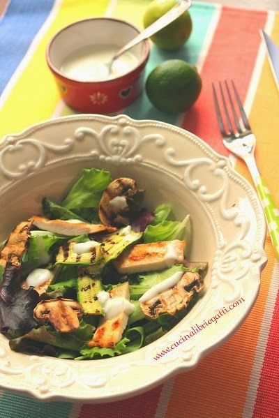 insalata di pollo e verdure grigliate con salsa allo yogurt ricetta