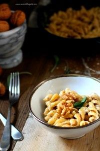 Pesto di noci e salvia 3 pesto di noci