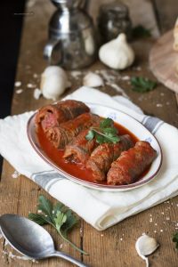 Involtini di carne al sugo 3 involtini di carne al sugo