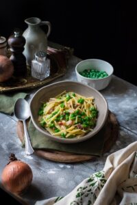 pasta e piselli alla napoletana