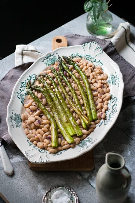 asparagi e fagioli in padella