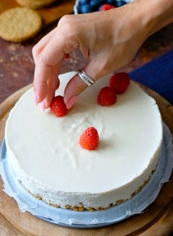 come si prepara la cheesecake vegana senza cottura