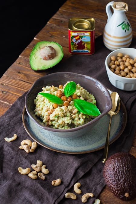 Insalata di farro con pesto di avocado 7 insalata di farro pesto e ceci