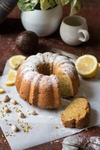 Torta con avocado pistacchi e limone vegana 3 torta con avocado pistacchi e limone