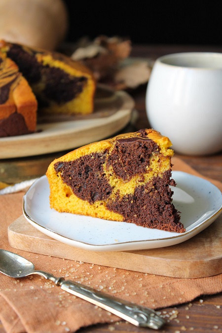 Torta variegata alla zucca e cioccolato vegana
